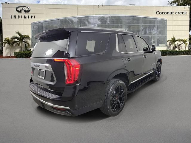 Used 2024 GMC Yukon SLT w/ SLT Luxury Package AWD/4WD image 4