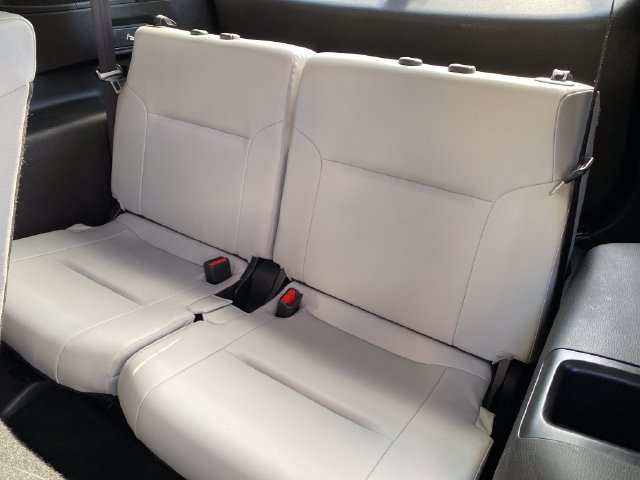 Used 2025 Mitsubishi Outlander SE AWD/4WD image 12