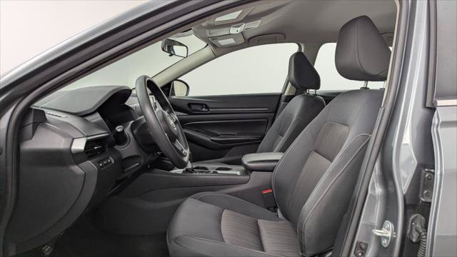 Used 2024 Nissan Altima 2.5 S FWD image 14
