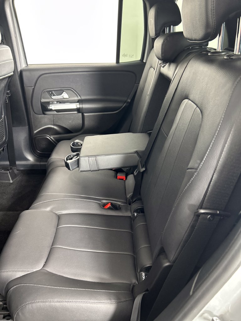 Used 2020 Mercedes-Benz GLB 250 4MATIC image 16
