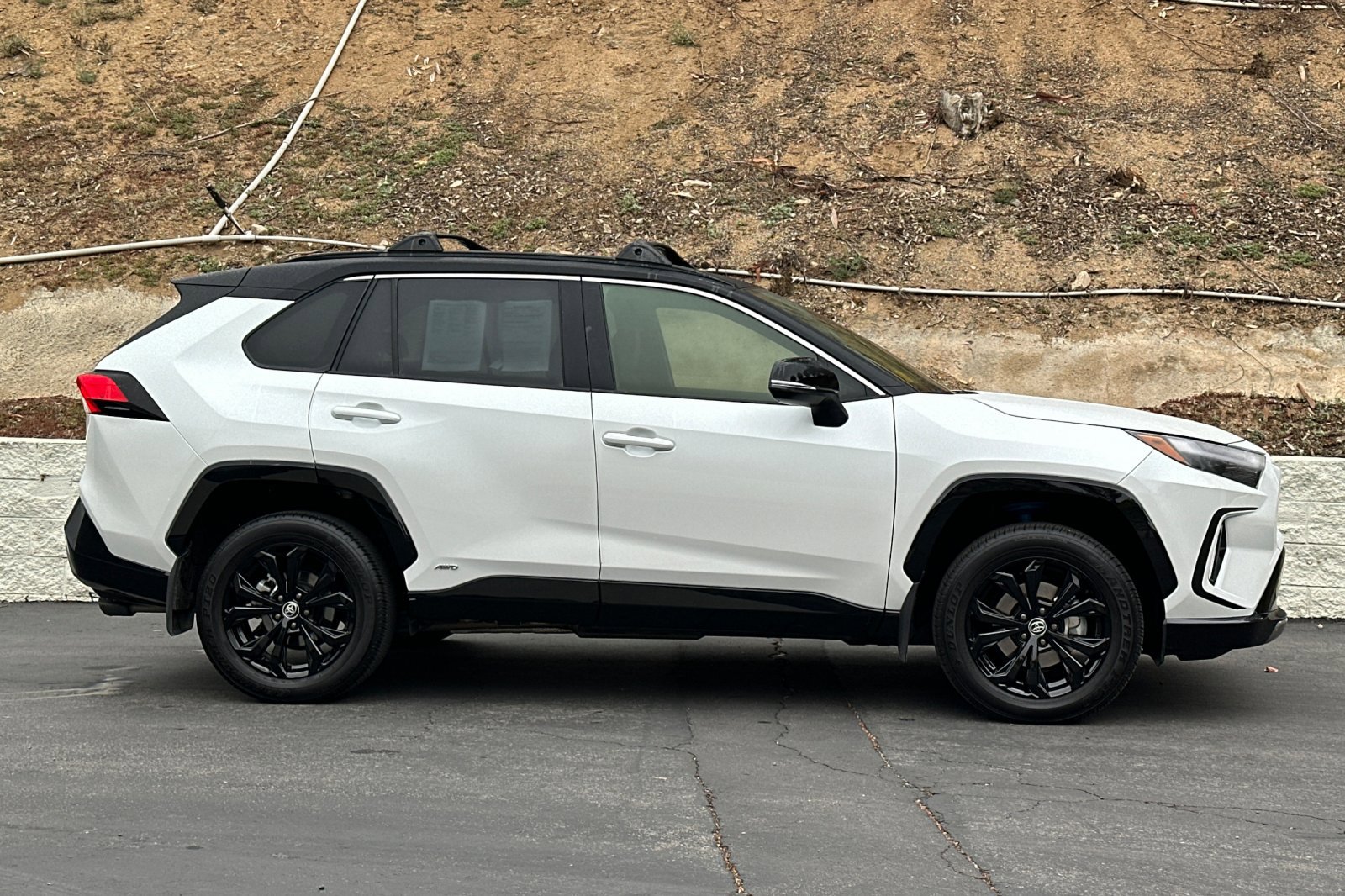 Used 2024 Toyota RAV4 XSE image 3