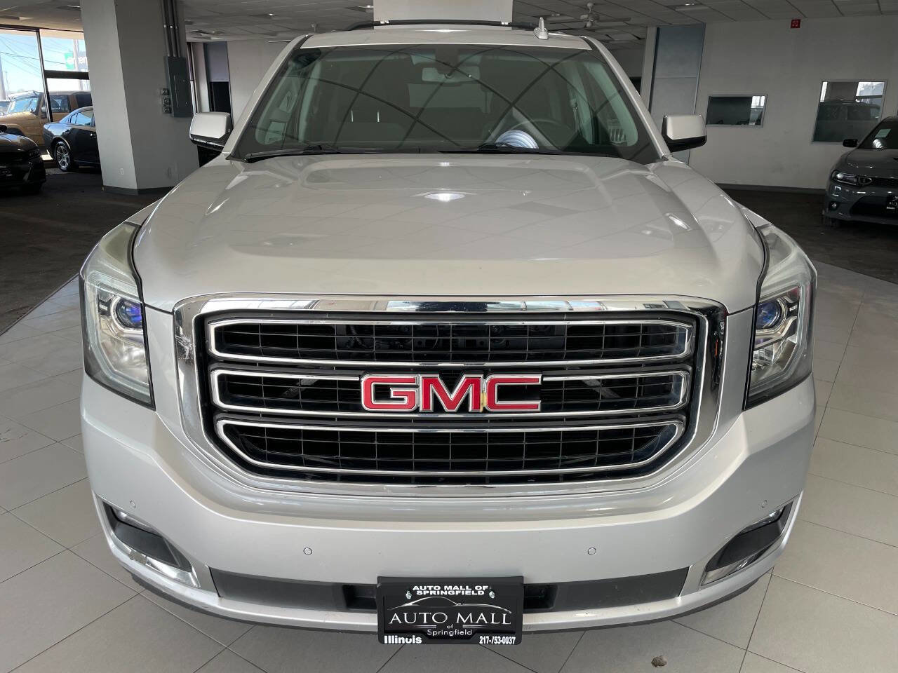 Used 2016 GMC Yukon XL SLE w/ Convenience Package image 2