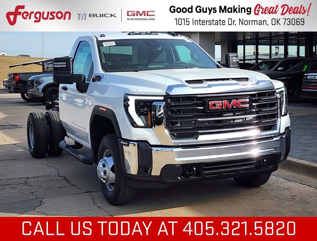 New 2026 GMC Sierra 3500 Pro w/ Convenience Package