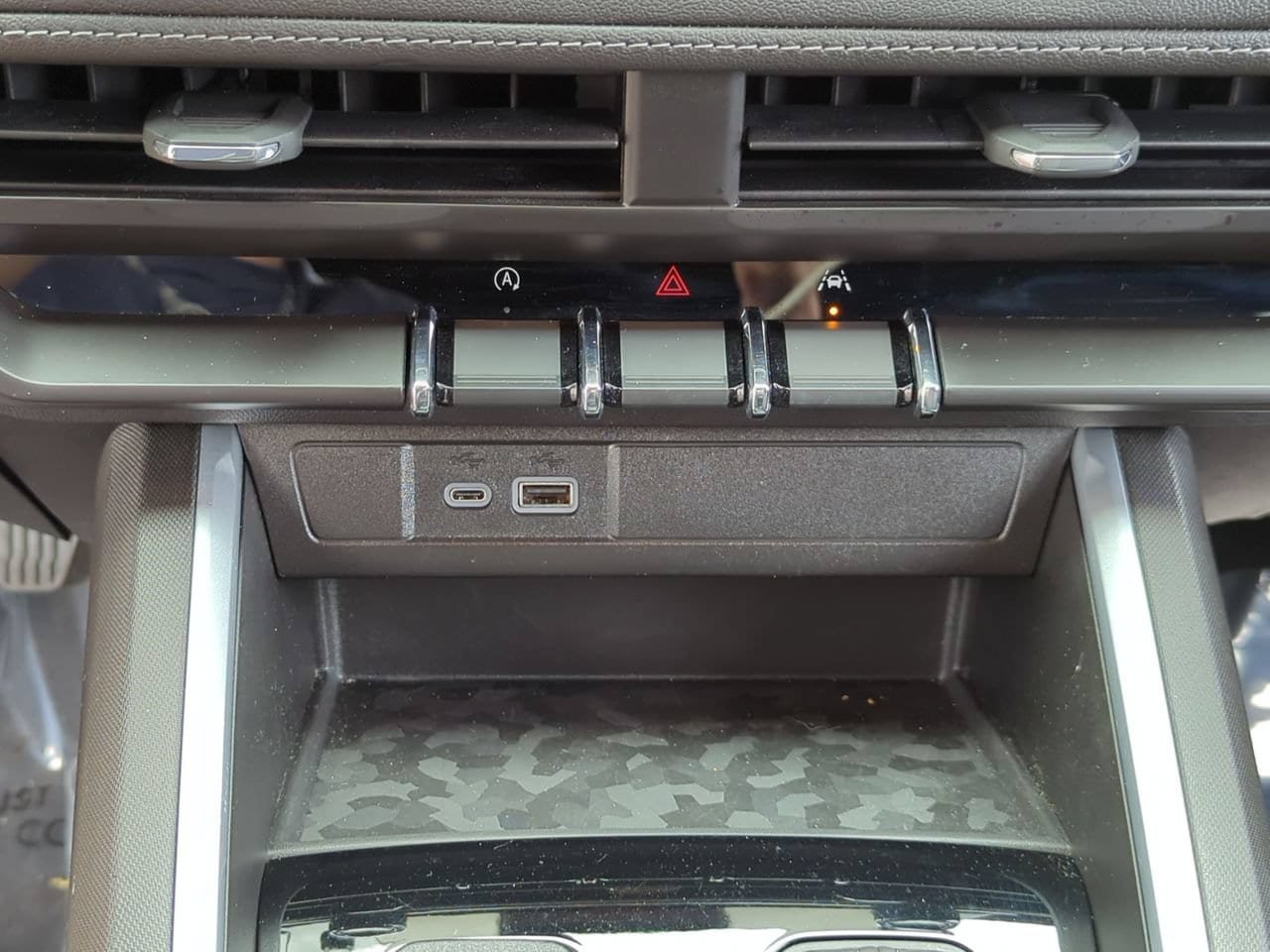 Certified 2024 Chevrolet Colorado LT w/ LT Convenience Package RWD image 17