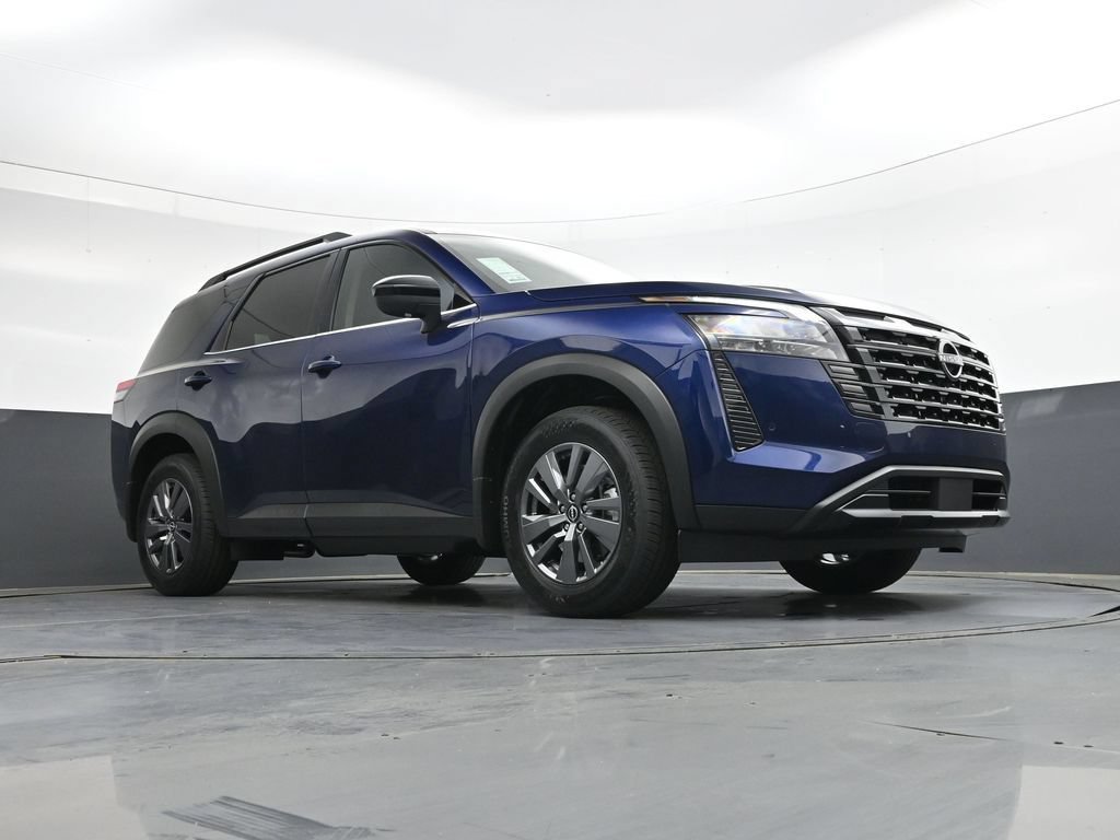 Certified 2026 Nissan Pathfinder SV w/ SV Premium Package FWD image 39
