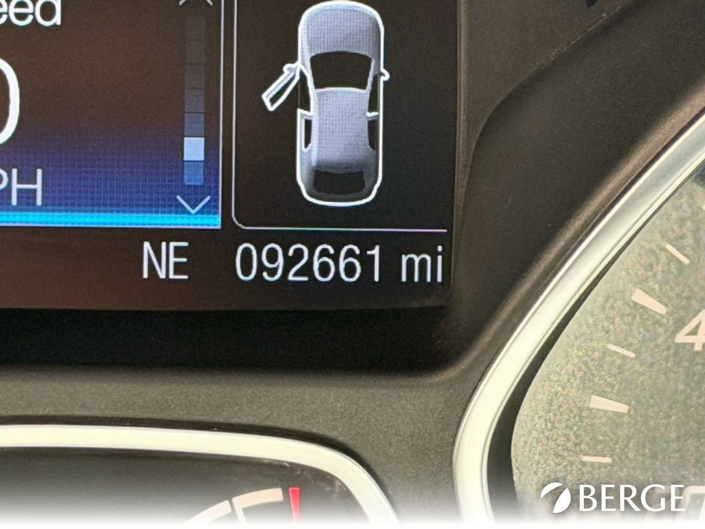 Used 2016 Ford Escape SE FWD image 36