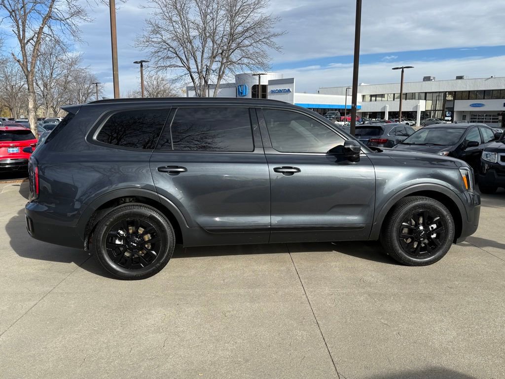 Used 2023 Kia Telluride SX image 3
