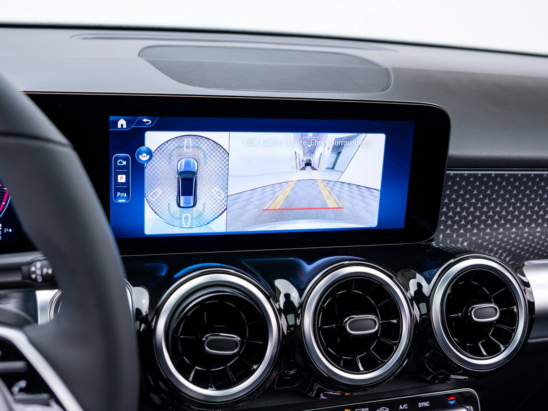 New 2026 Mercedes-Benz GLB 250 4MATIC image 26