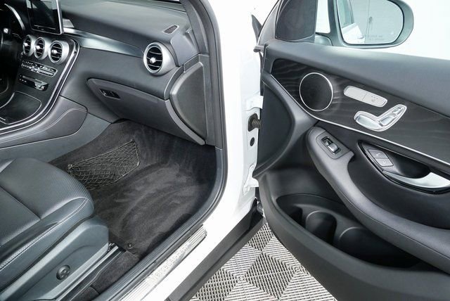 Used 2017 Mercedes-Benz GLC 300 image 21