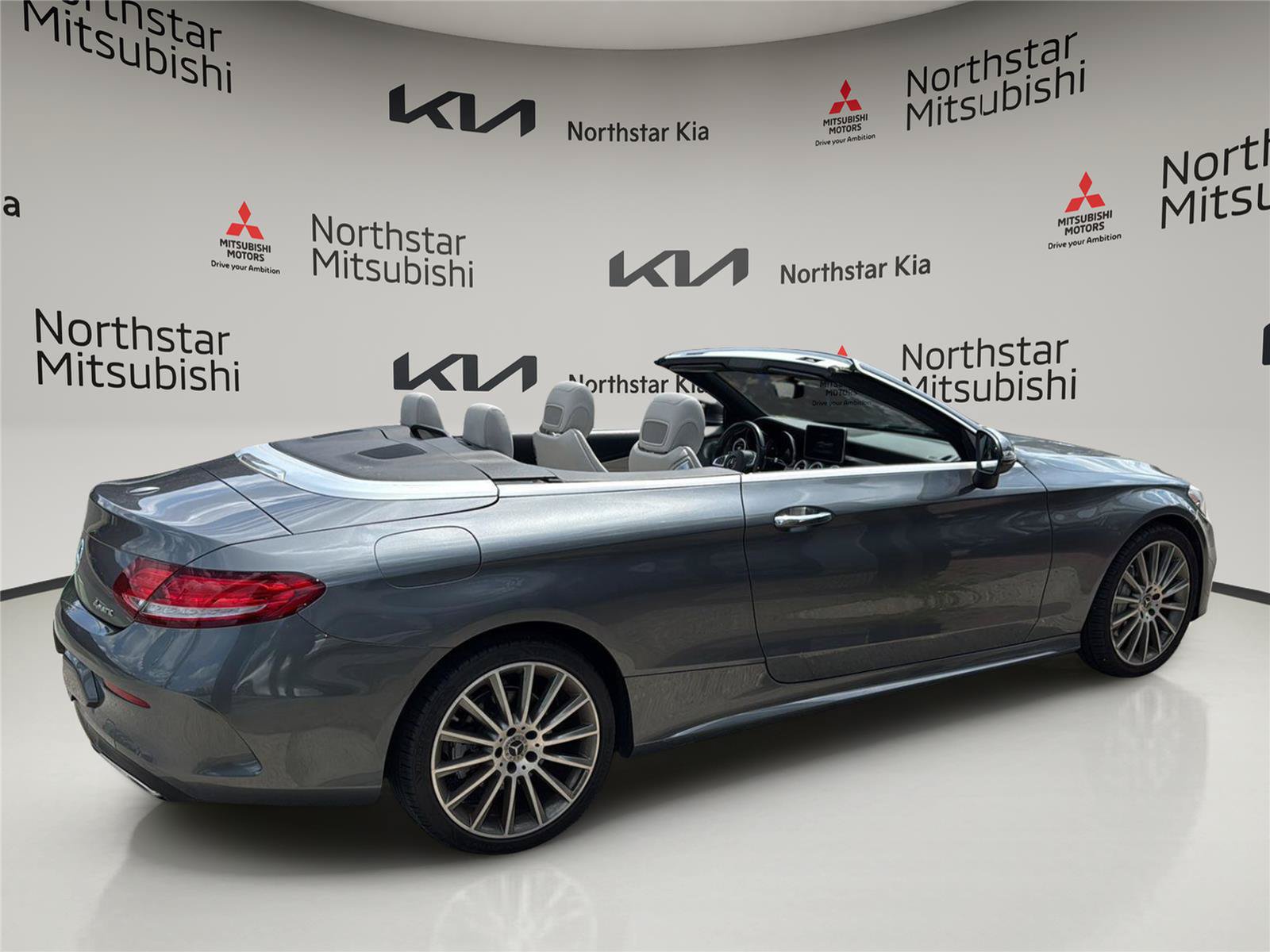 Used 2017 Mercedes-Benz C 300 4MATIC Cabriolet image 6