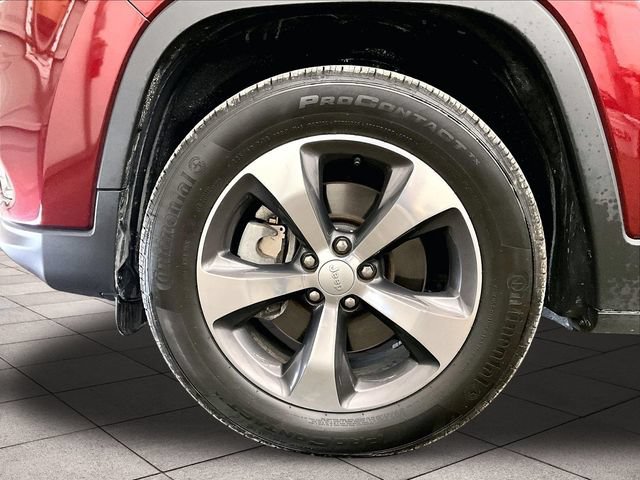 Used 2020 Jeep Cherokee Limited AWD/4WD image 8