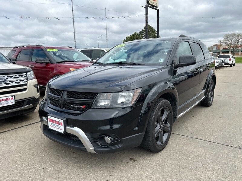 Used 2019 Dodge Journey Crossroad image 1