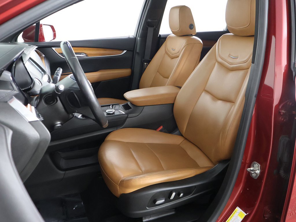 Used 2020 Cadillac XT5 Premium Luxury image 29