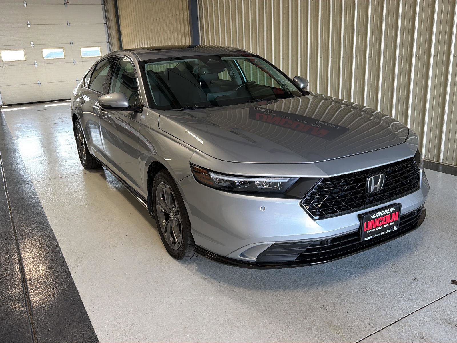Used 2023 Honda Accord EX-L image 5