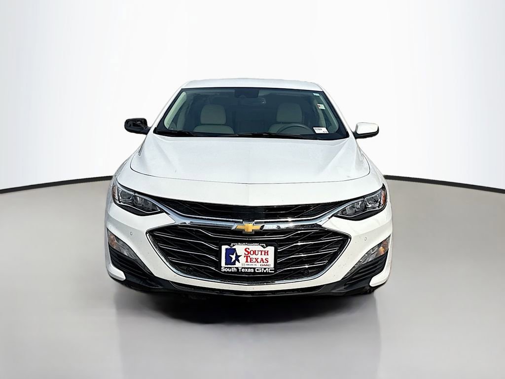 Used 2024 Chevrolet Malibu LT image 2
