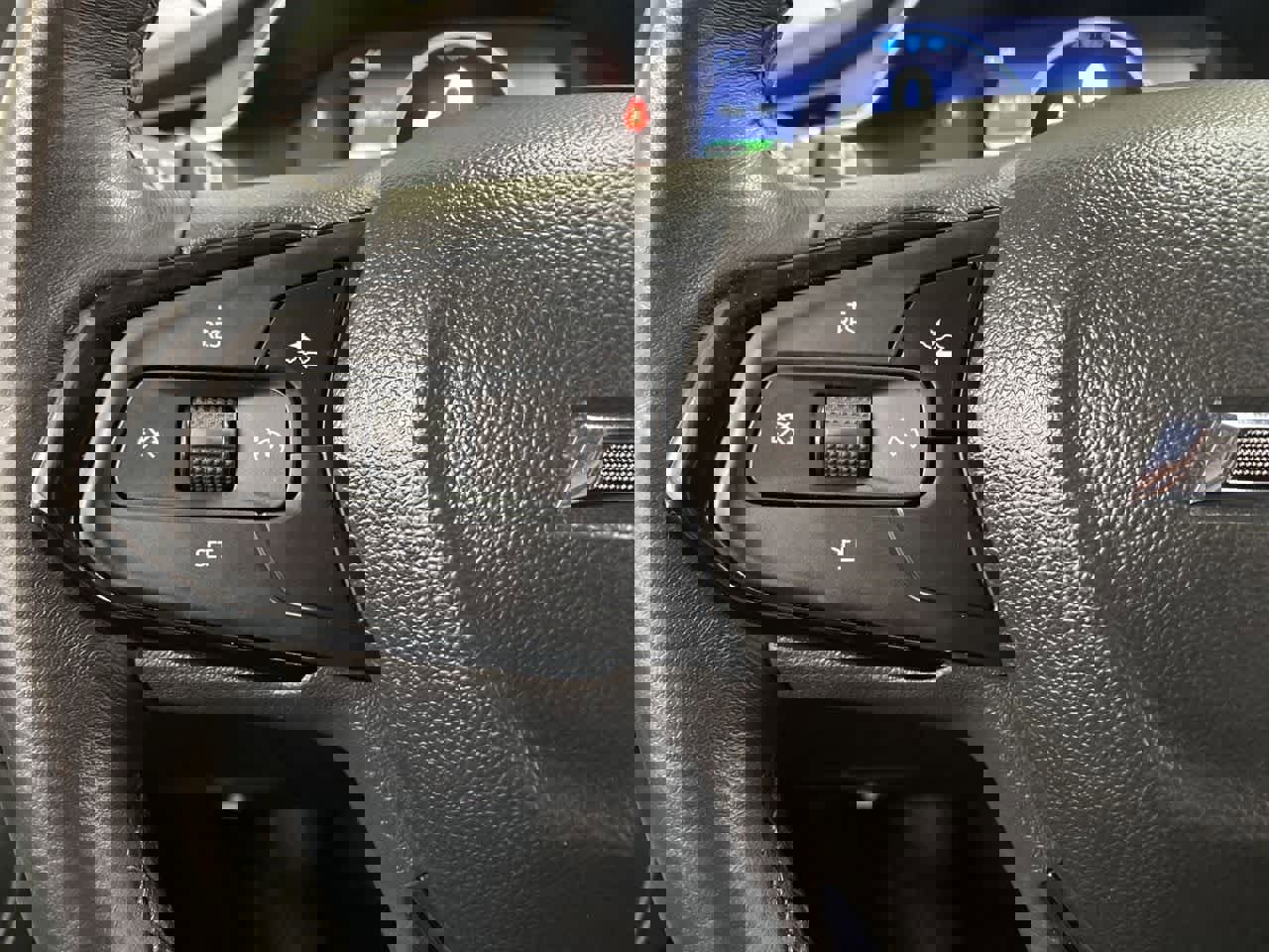 Used 2023 Chevrolet Bolt EUV LT w/ Convenience Package image 21