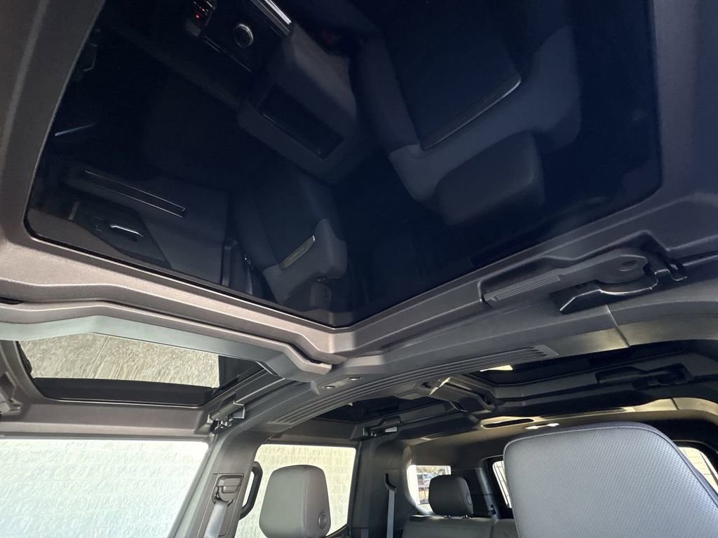 Certified 2025 GMC Hummer EV 2X image 19