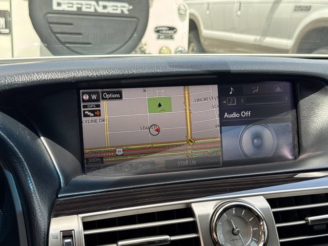 Used 2015 Lexus LS 460 RWD image 18