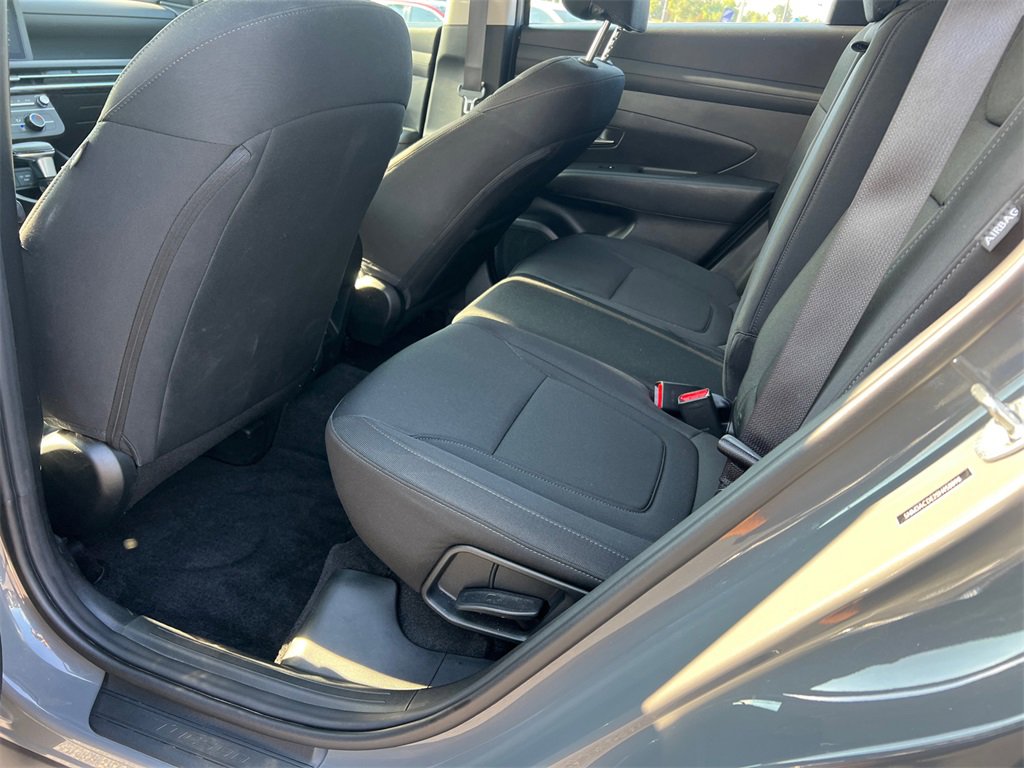 Used 2025 Hyundai Tucson SE image 20