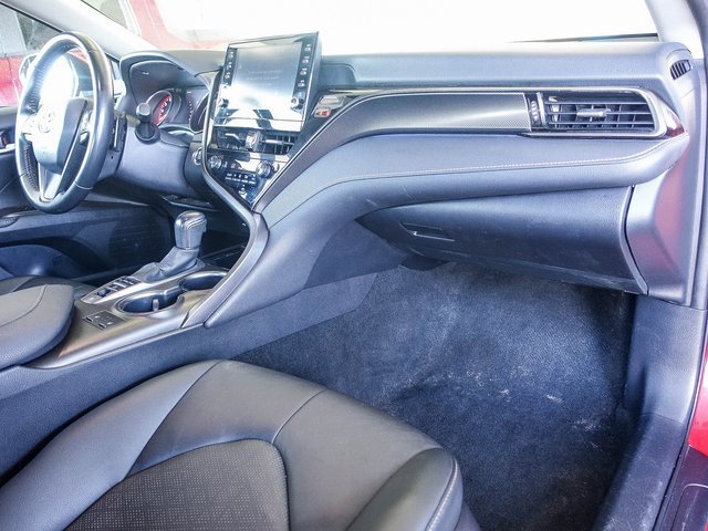 Used 2023 Toyota Camry XSE image 4