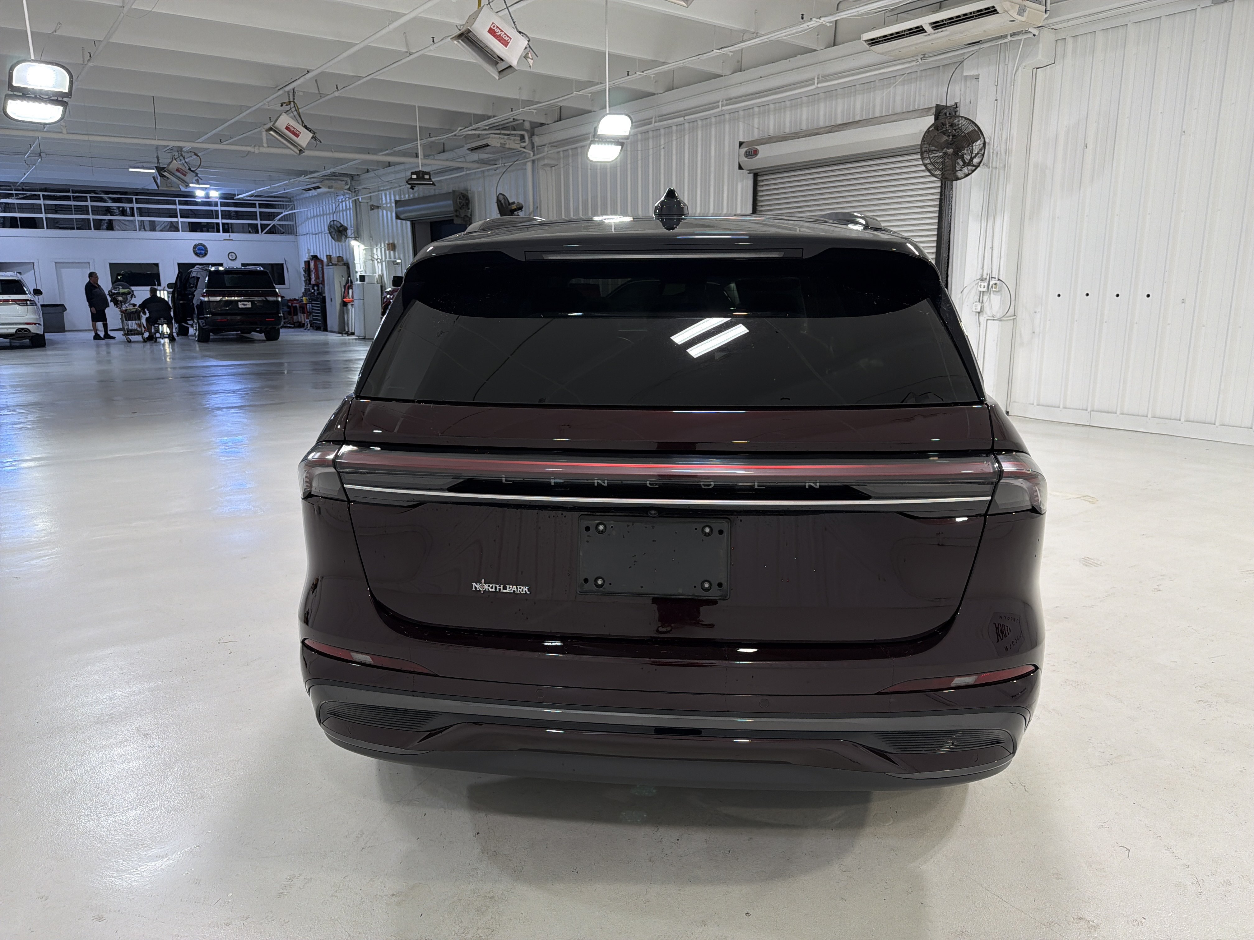 Used 2025 Lincoln Nautilus Reserve AWD/4WD image 4