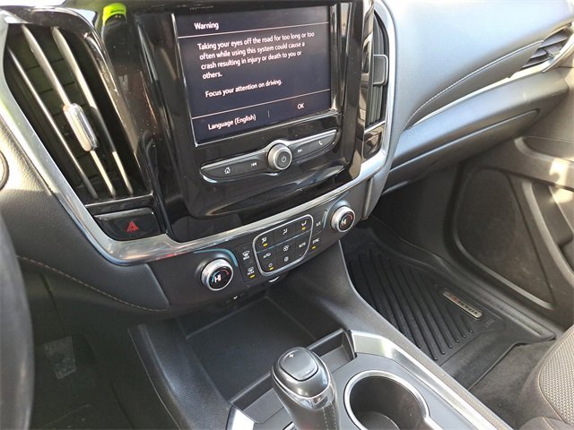 Used 2020 Chevrolet Traverse LT image 15