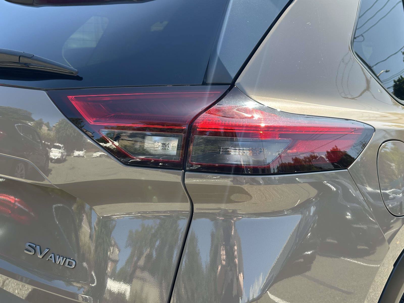 Used 2024 Nissan Rogue SV w/ SV Premium Package AWD/4WD image 11