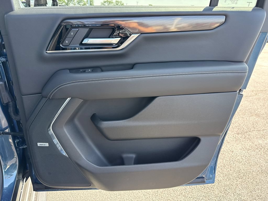 New 2026 GMC Yukon XL Elevation w/ Elevation Premium Package AWD/4WD image 35