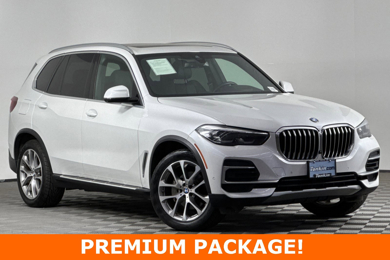 Used 2022 BMW X5 xDrive40i w/ Premium Package image 2