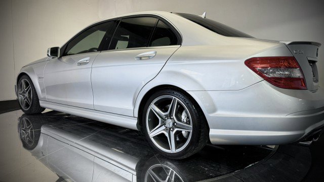 Used 2010 Mercedes-Benz C 63 AMG Sedan image 27