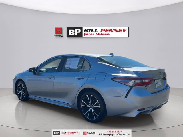 Used 2019 Toyota Camry SE image 3