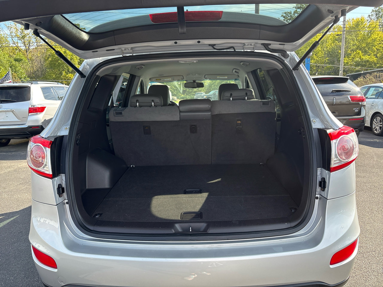 Used 2011 Hyundai Santa Fe SE image 19