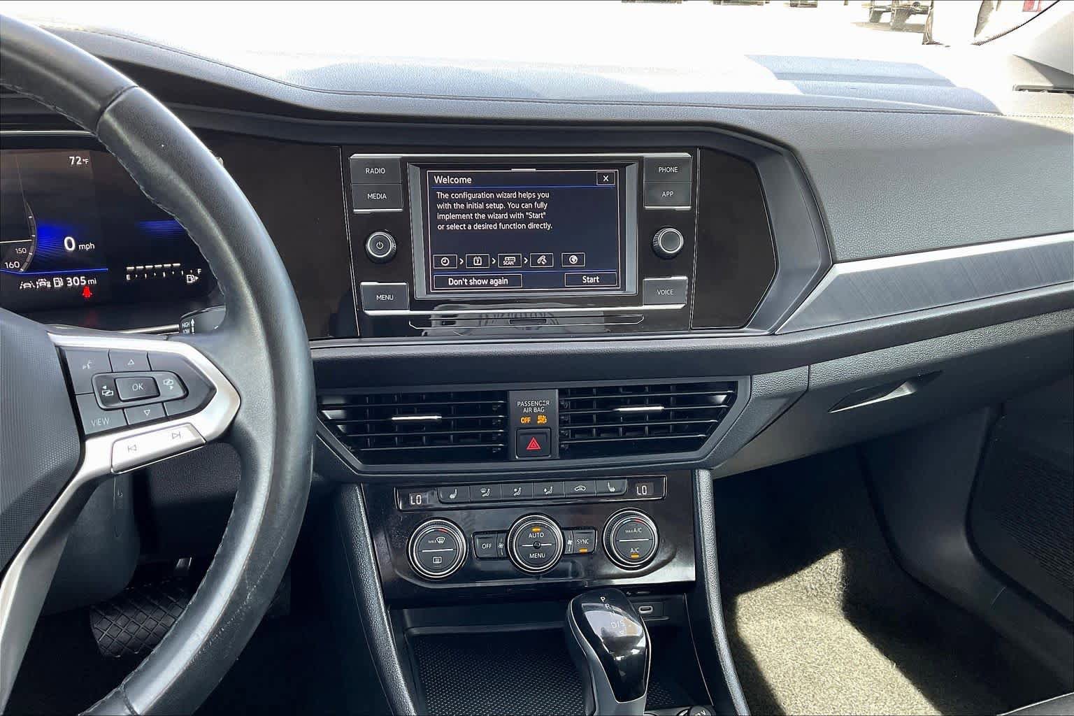 Used 2024 Volkswagen Jetta SE FWD image 7