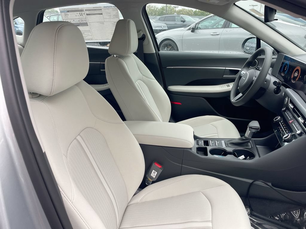 Used 2026 Hyundai Sonata SE FWD image 49