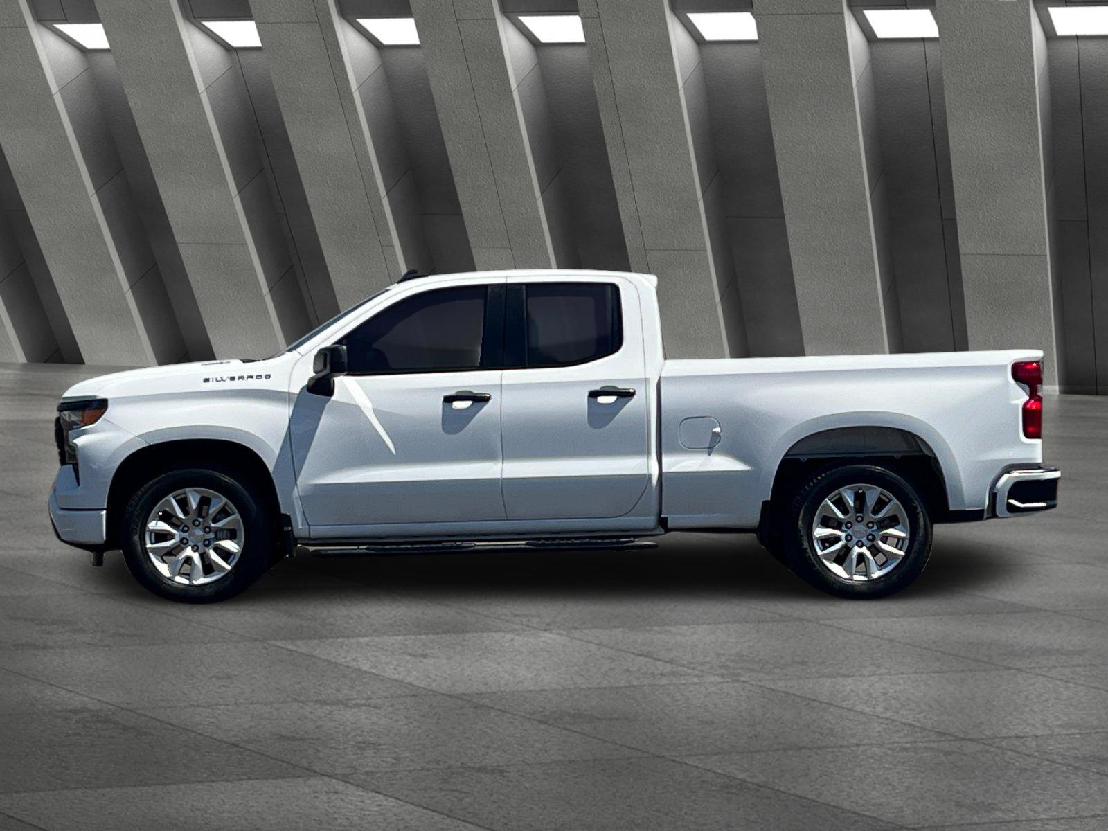 Used 2024 Chevrolet Silverado 1500 Custom RWD image 7