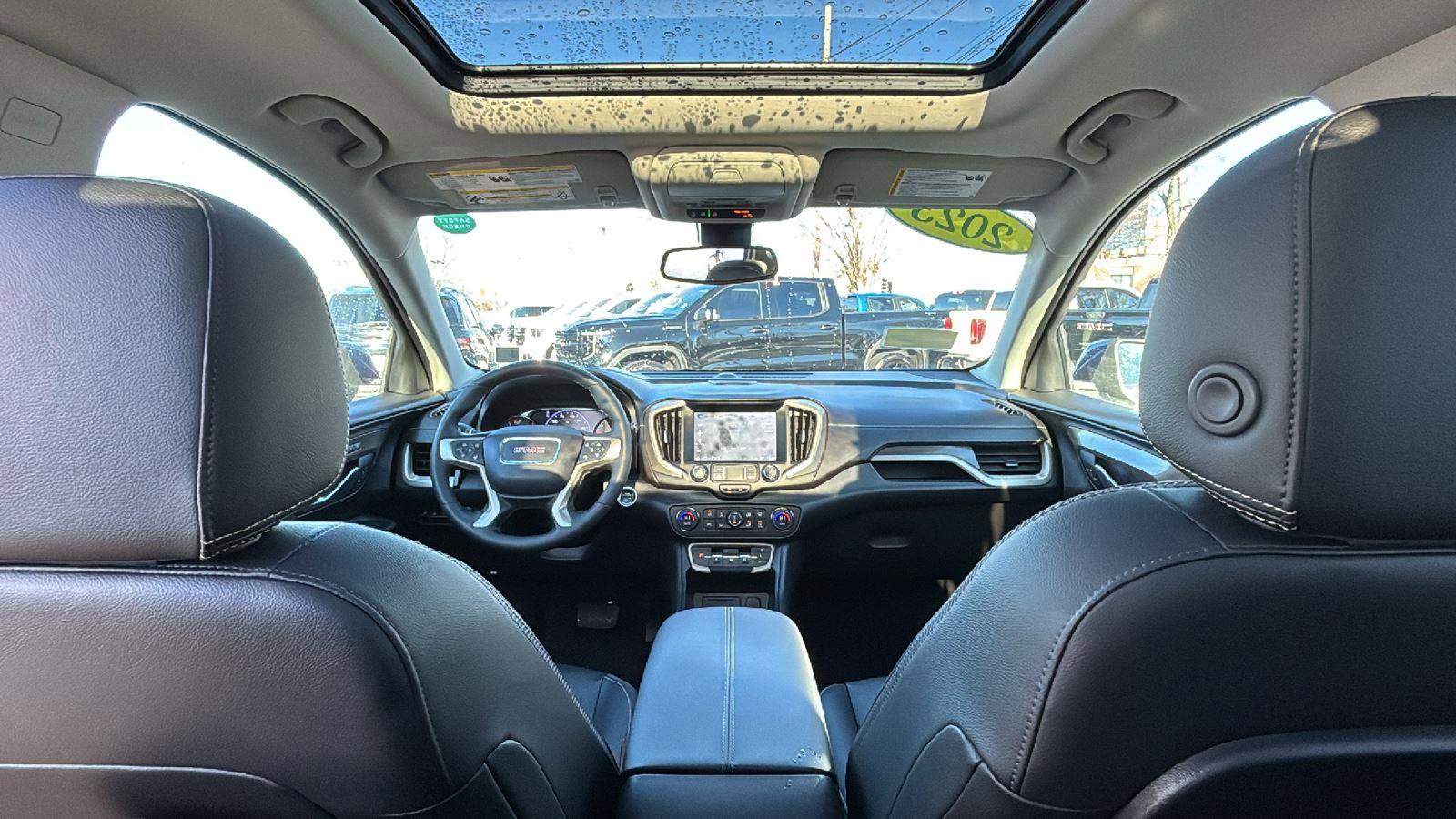 Used 2023 GMC Terrain Denali image 25