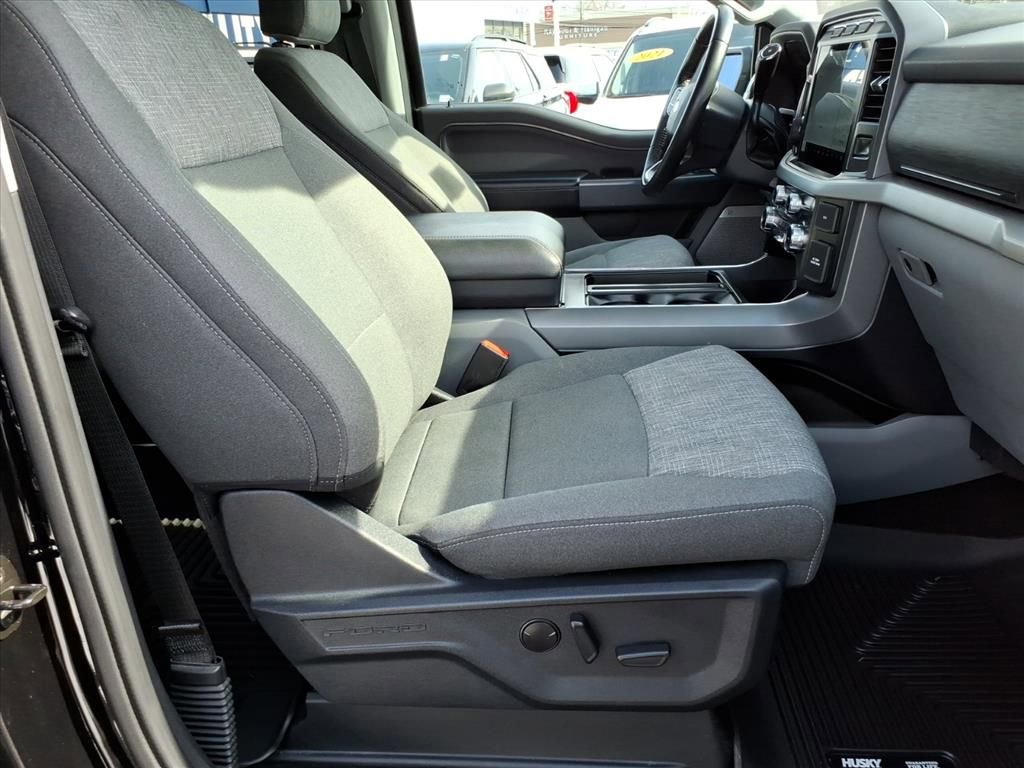 Certified 2022 Ford F150 XLT w/ Equipment Group 302A High image 8