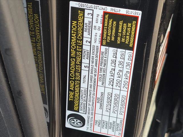 Used 2019 Nissan Titan SV w/ SV Convenience Package AWD/4WD image 18