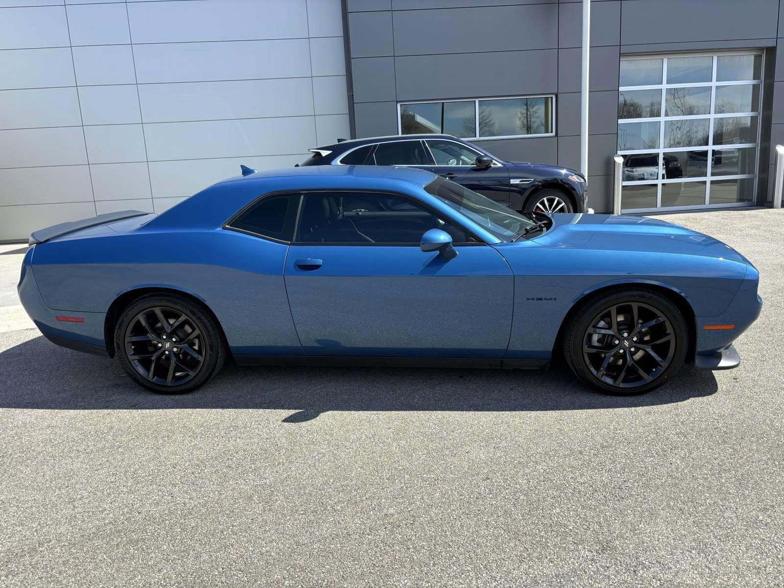 Used 2022 Dodge Challenger R/T w/ Plus Package image 4