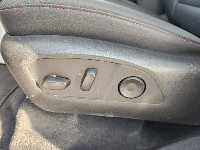 Used 2025 Chevrolet Traverse Z71 image 35