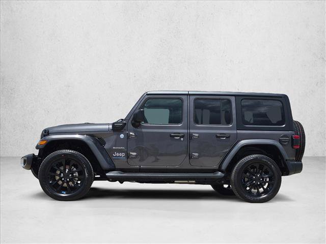 Used 2023 Jeep Wrangler Unlimited Sahara w/ Cold Weather Group AWD/4WD image 8