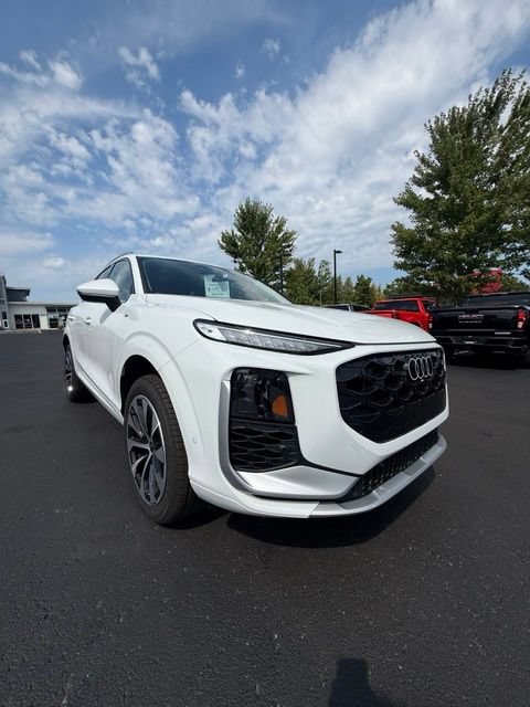 Certified 2026 Audi Q3 quattro 2.0T AWD/4WD image 4