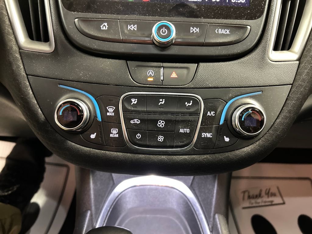 Used 2024 Chevrolet Malibu LT w/ Sport Edition image 19