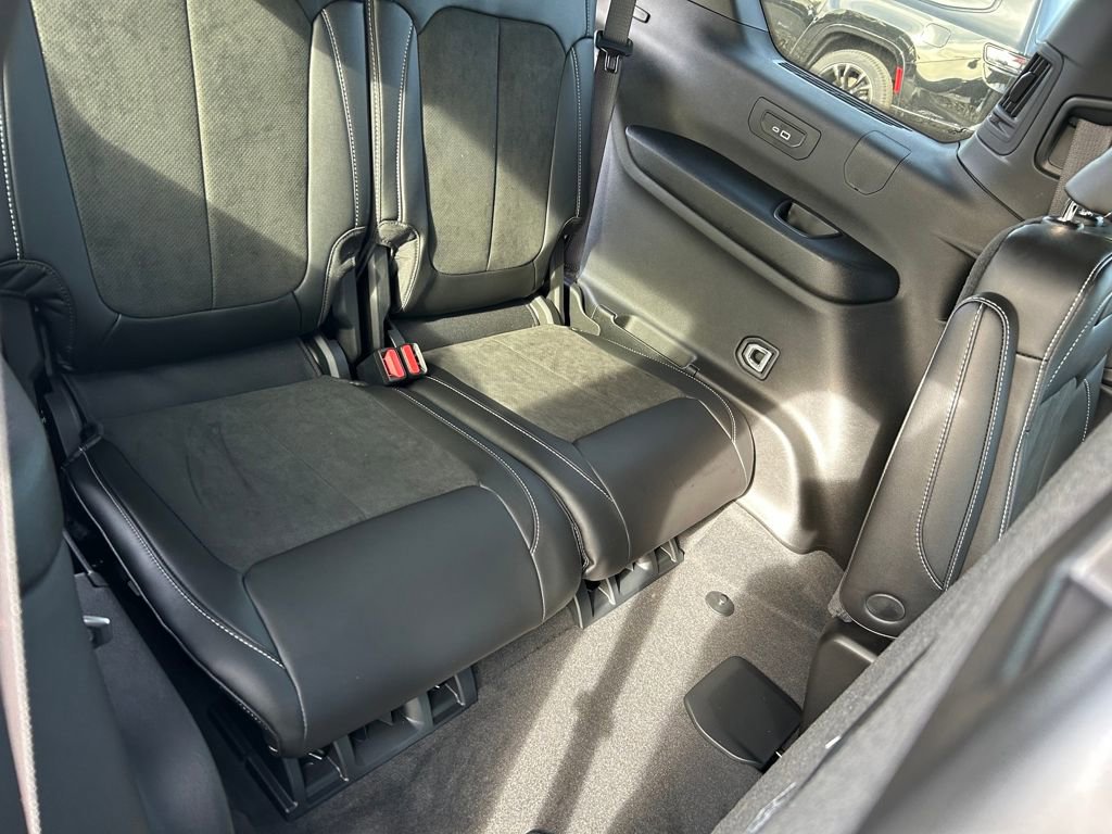 New 2025 Jeep Grand Cherokee L Altitude image 27