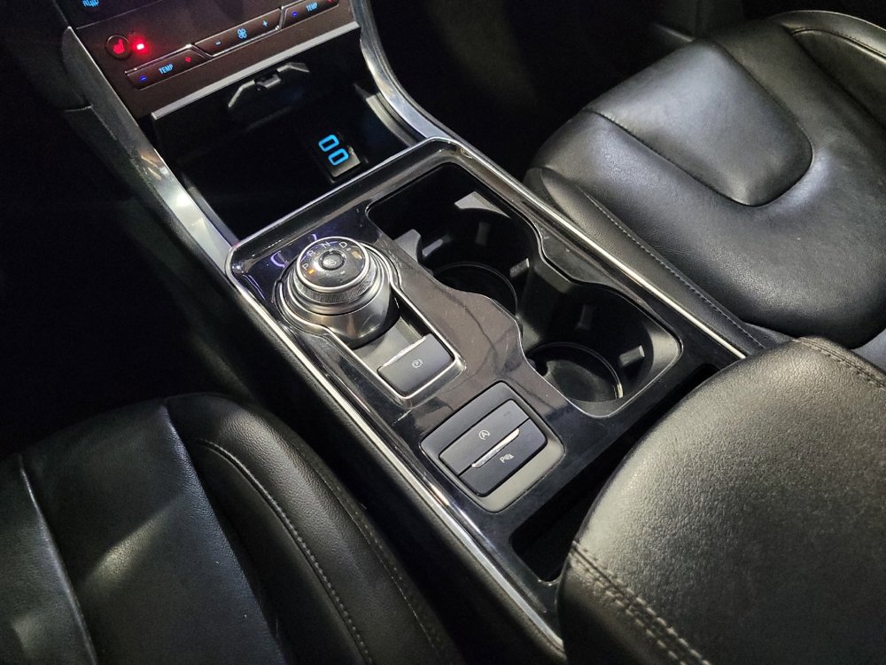 Used 2020 Ford Edge Titanium AWD/4WD image 26