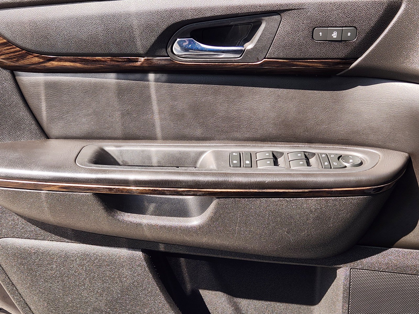 Used 2015 GMC Acadia Denali FWD image 21