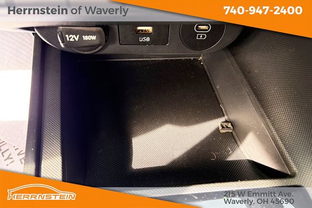 Used 2024 Hyundai Elantra SEL FWD image 15