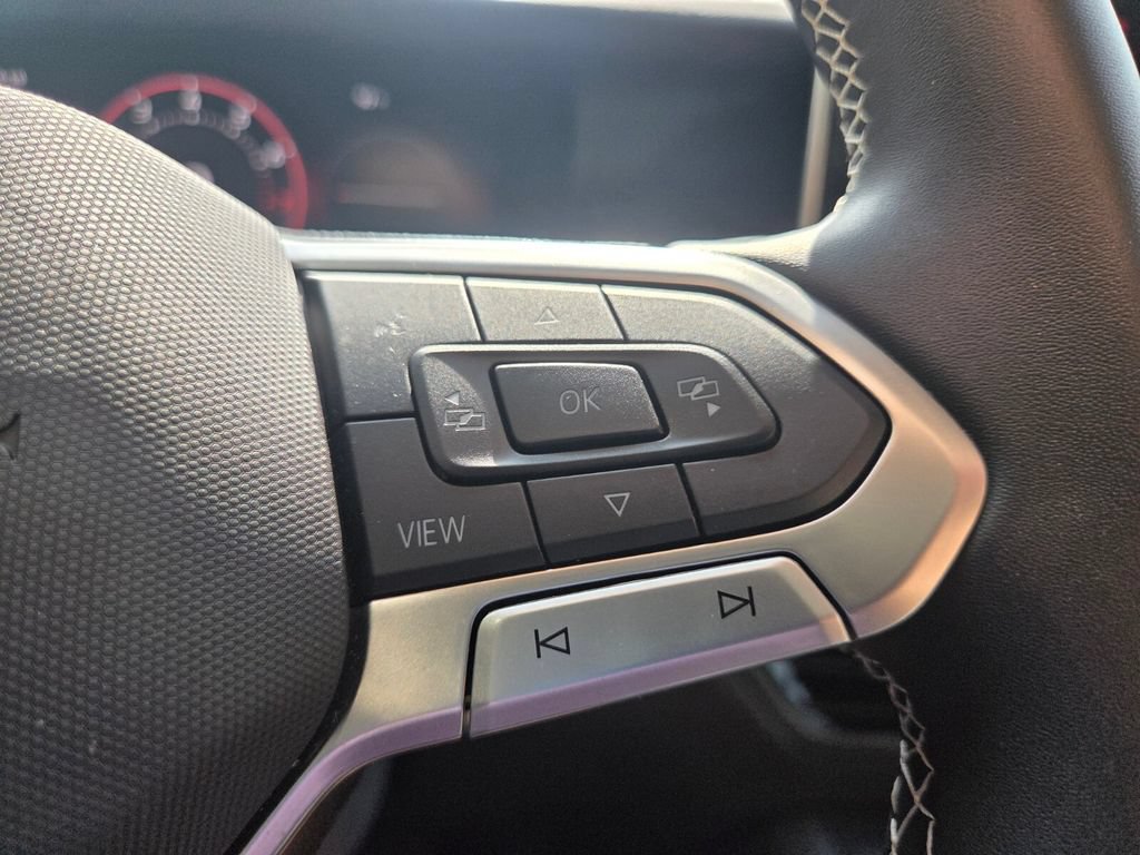 Used 2026 Volkswagen Tiguan SE AWD/4WD image 14