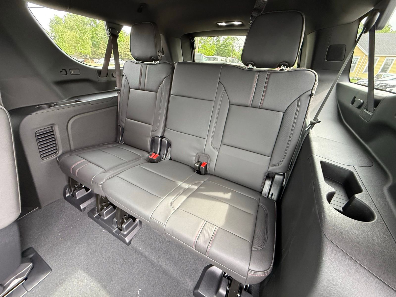 New 2026 Chevrolet Suburban RST AWD/4WD image 25