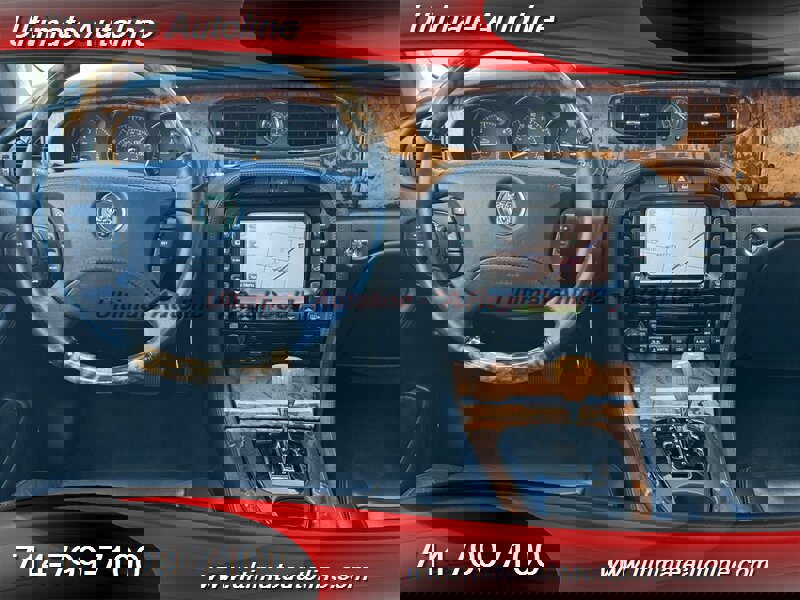 Used 2004 Jaguar XJ8 image 15